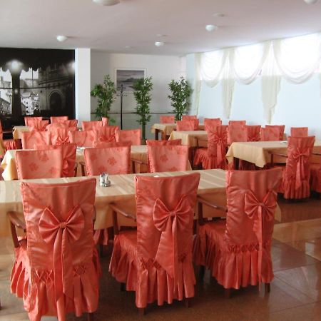 Hotel Astra Pozsony Kültér fotó