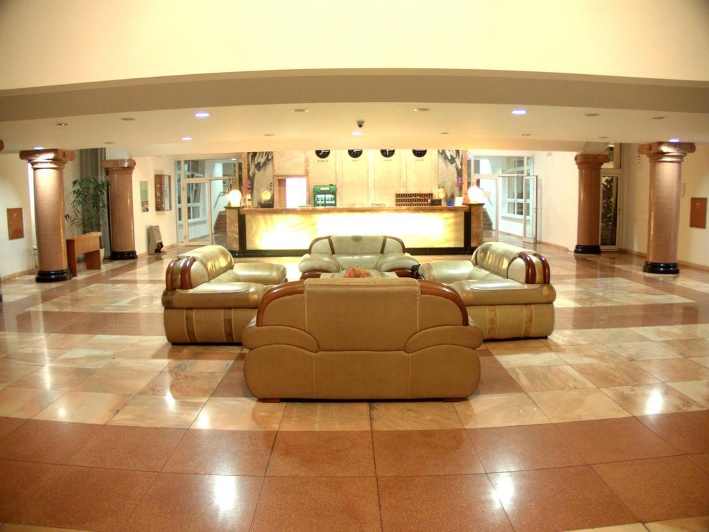 Hotel Astra Pozsony Kültér fotó
